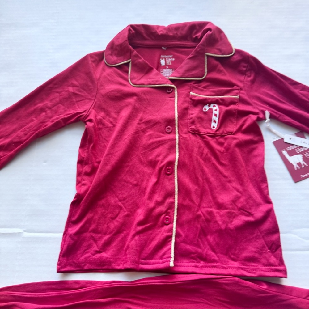 Girls Holiday Jersey Shirt Pajamas with Candy Cane Pocket NWT - Picture 2 of 16
